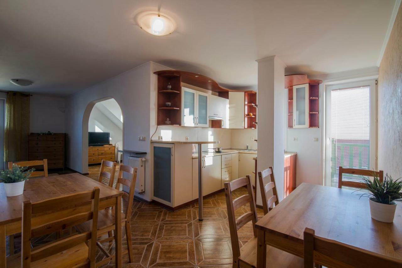 Pionow Rodzinne Apartamenty Urocza 10 Krynica Morska Exterior foto