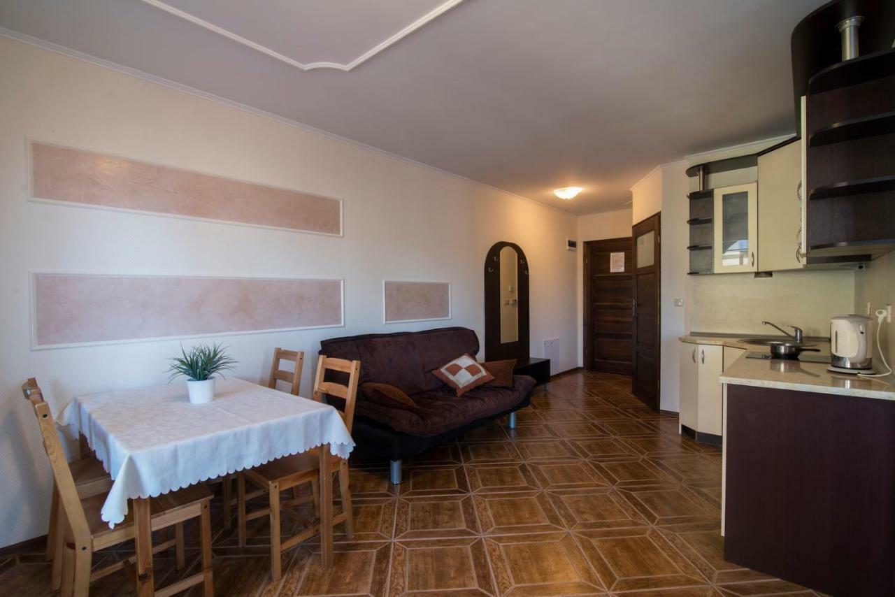 Pionow Rodzinne Apartamenty Urocza 10 Krynica Morska Exterior foto